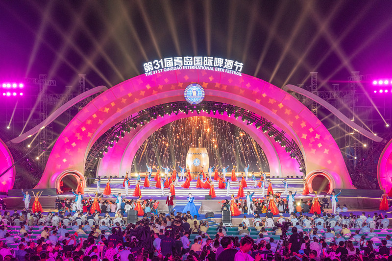 第31屆青島國(guó)際啤酒節(jié)在金沙灘啤酒城盛大開(kāi)幕(圖2) 第31屆青島國(guó)際啤酒節(jié)在金沙灘啤酒城盛大開(kāi)幕(圖2)