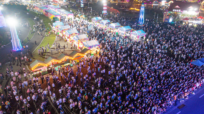 啤酒城、北茶商街“雙節(jié)”活動活躍節(jié)日經(jīng)濟(圖3)