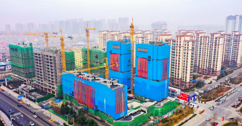 藍岸郡景產(chǎn)權型人才住房項目封頂